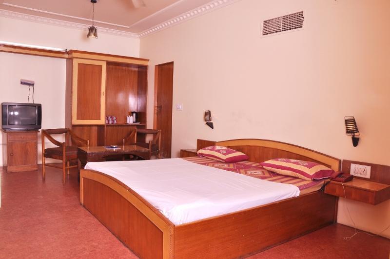 Hotel Savoy - Since 1951 Jaipur Bagian luar foto