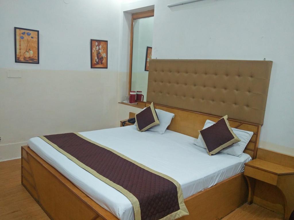 Hotel Savoy - Since 1951 Jaipur Bagian luar foto
