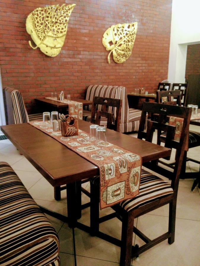 Hotel Savoy - Since 1951 Jaipur Bagian luar foto