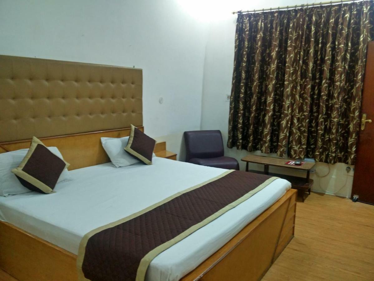 Hotel Savoy - Since 1951 Jaipur Bagian luar foto